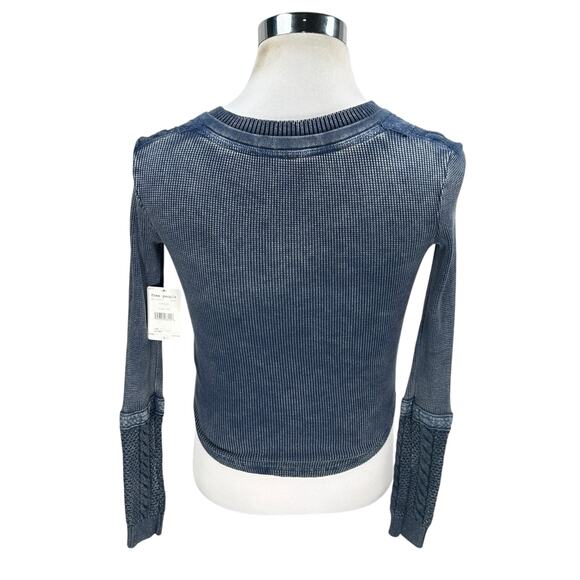 Free People Twisted Cable Cuff Top Women’s XS Indigo Blue Pullover Knit NWT New - Picture 5 of 11